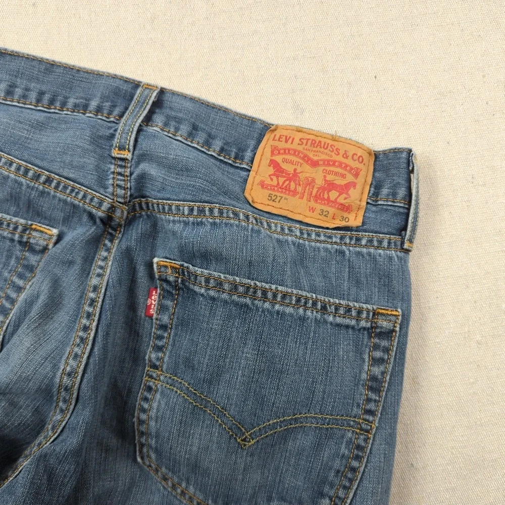 Levis Jeans Mens 32x30 Blue 527 Boot Cut Western Cowboy Faded Distressed